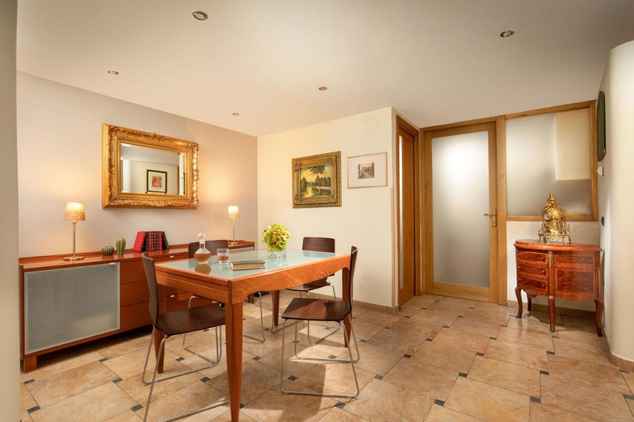 רומא Cappellari Apartments - Campo De' Fiori מראה חיצוני תמונה