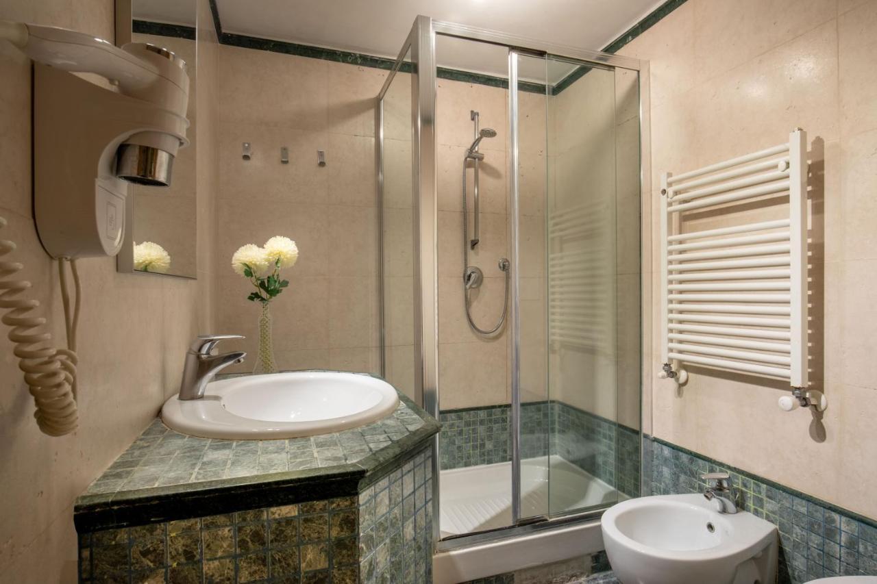 רומא Cappellari Apartments - Campo De' Fiori מראה חיצוני תמונה