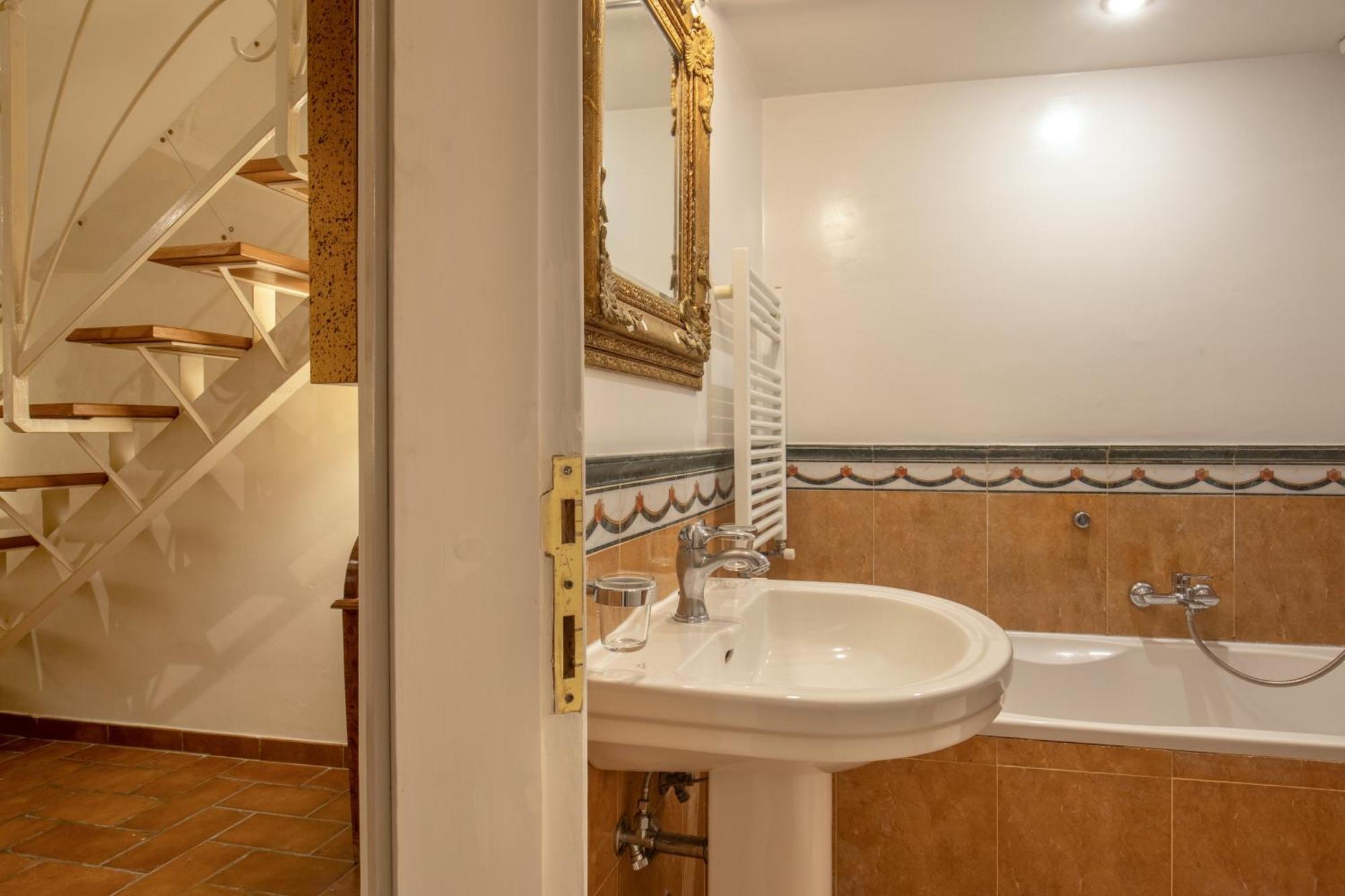 רומא Cappellari Apartments - Campo De' Fiori מראה חיצוני תמונה