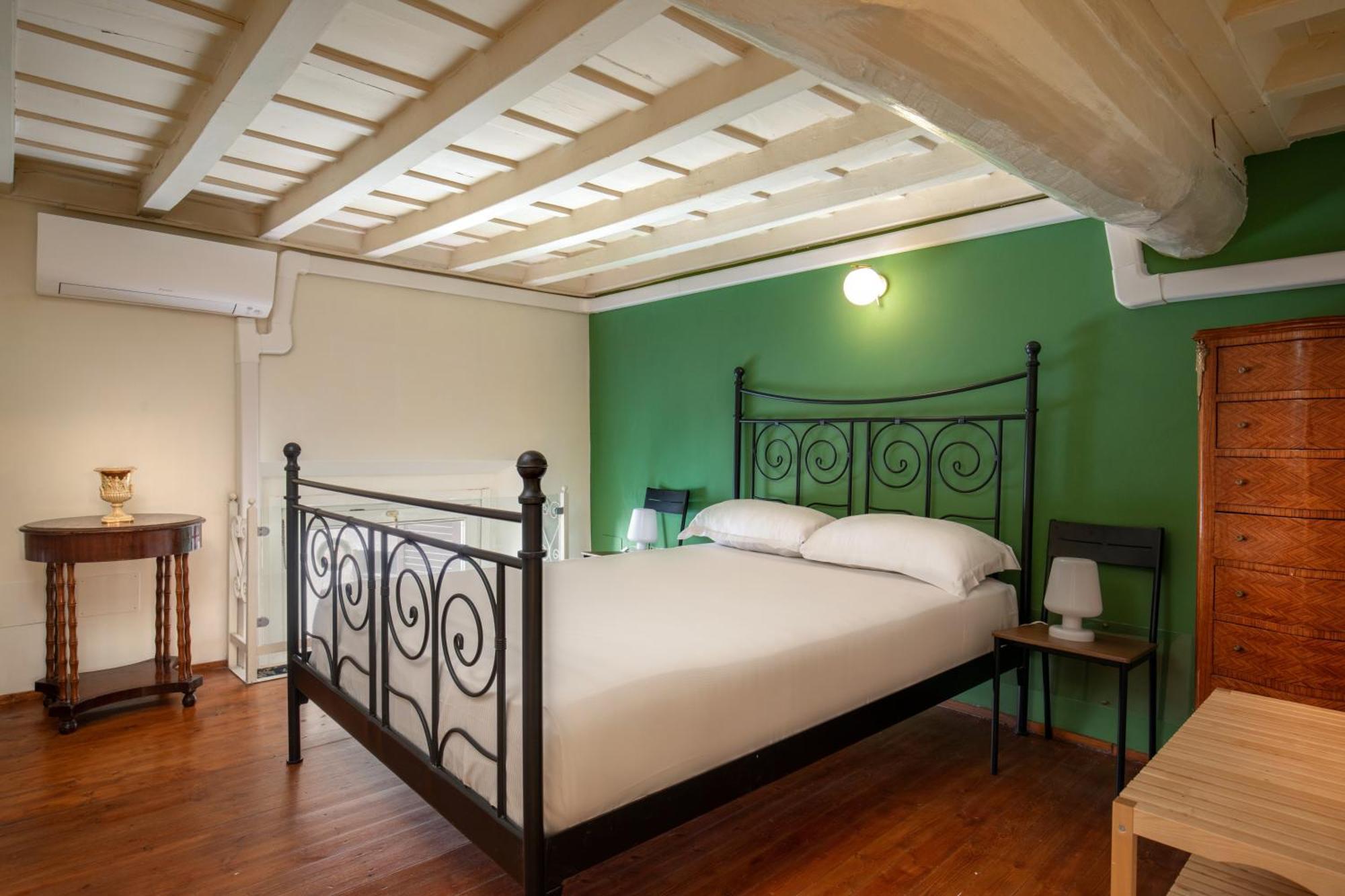 רומא Cappellari Apartments - Campo De' Fiori מראה חיצוני תמונה